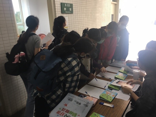 10/13學員簽到2圖片