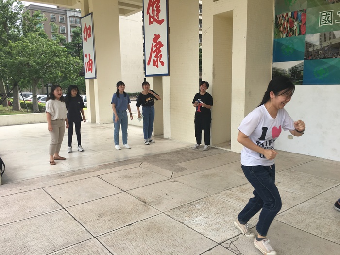 你看他!跑超快!圖片
